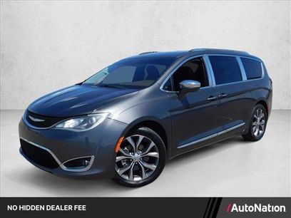 Used 2017 Chrysler Pacifica Limited
