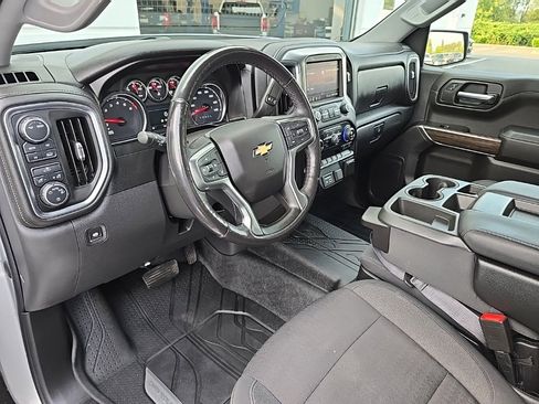 Used 2020 Chevrolet Silverado 1500 LT w/ All-Star Edition image 14