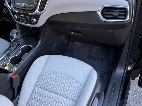 Used 2023 Chevrolet Equinox LS FWD image 26