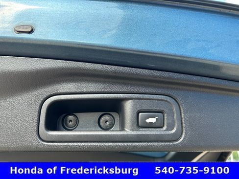 Used 2017 Honda Pilot Touring image 13