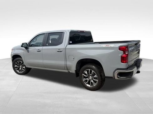 Used 2024 Chevrolet Silverado 1500 LT AWD/4WD image 3