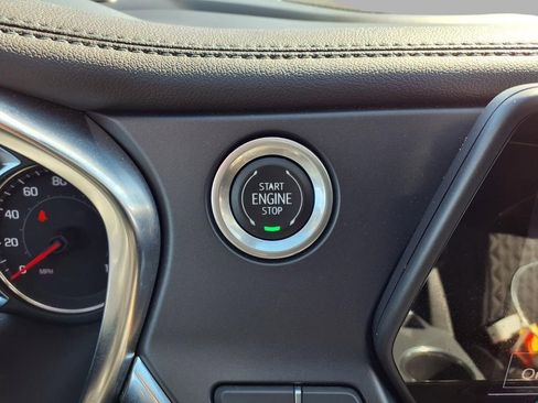 Used 2022 Chevrolet Blazer LT FWD image 8
