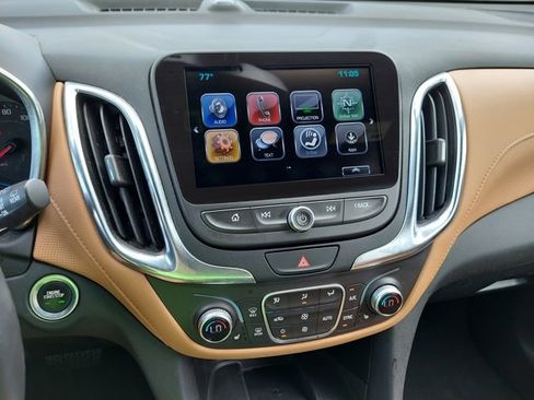 Used 2018 Chevrolet Equinox Premier image 29