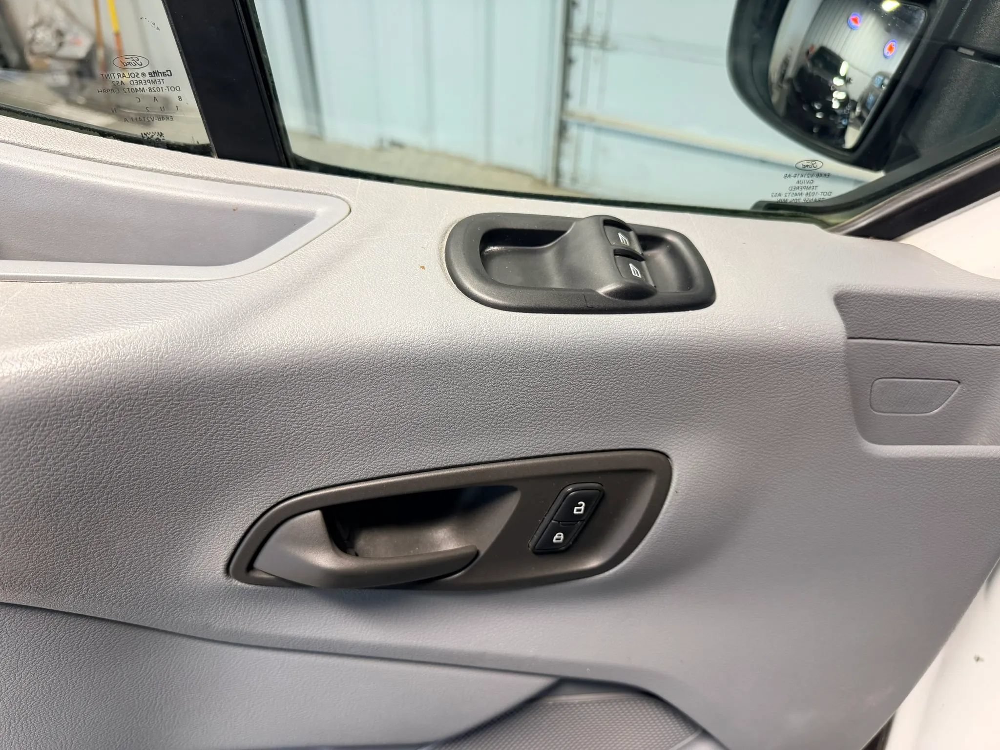 Used 2019 Ford Transit 150 XLT RWD image 6