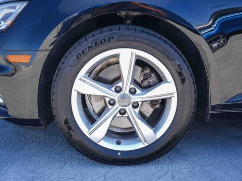 Used 2019 Audi A4 2.0T Premium w/ Convenience Package FWD image 11