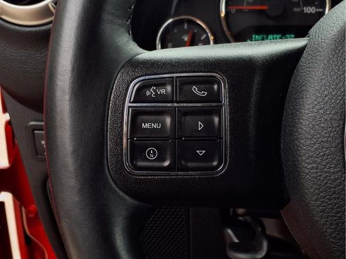 Used 2018 Jeep Wrangler Rubicon w/ Power Convenience Group AWD/4WD image 15