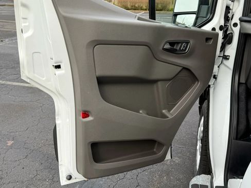 Used 2025 Ford Transit 250 Low Roof w/ Exterior Upgrade Package RWD image 19