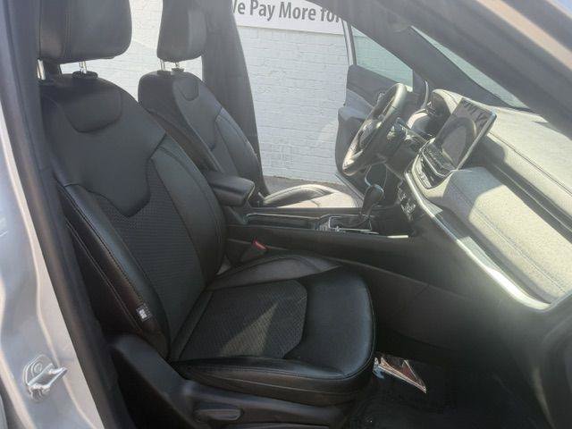 Used 2024 Jeep Compass Latitude AWD/4WD image 10