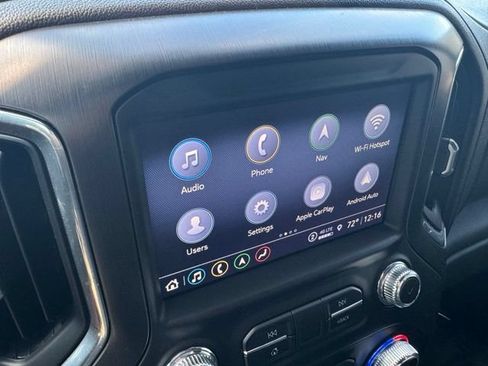 Used 2022 GMC Sierra 3500 AT4 w/ AT4 Preferred Package AWD/4WD image 2