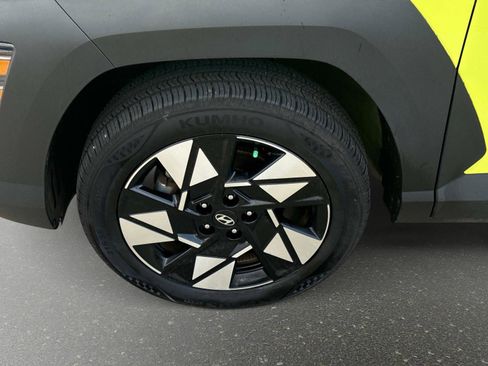 Used 2024 Hyundai Kona SEL image 9