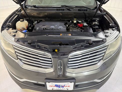 Used 2018 Lincoln MKX Reserve image 31