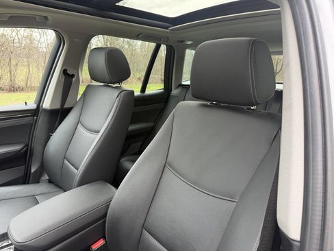 Used 2017 BMW X3 xDrive28i image 12