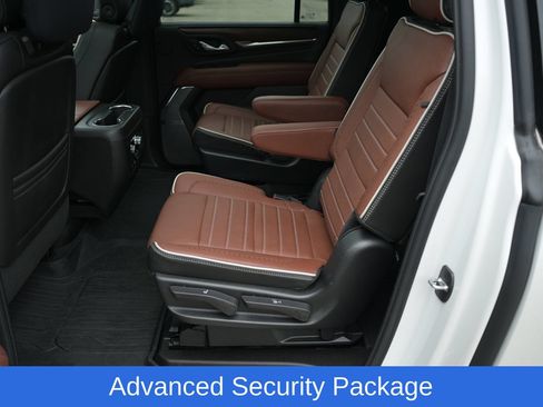 Used 2023 GMC Yukon XL Denali Ultimate w/ LPO, Floor Liner Package AWD/4WD image 34