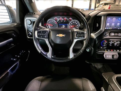 Used 2021 Chevrolet Silverado 1500 LT AWD/4WD image 17