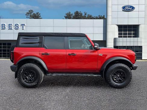 Used 2024 Ford Bronco Wildtrak image 13