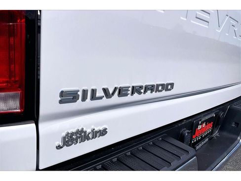 Used 2025 Chevrolet Silverado 3500 LTZ AWD/4WD image 33