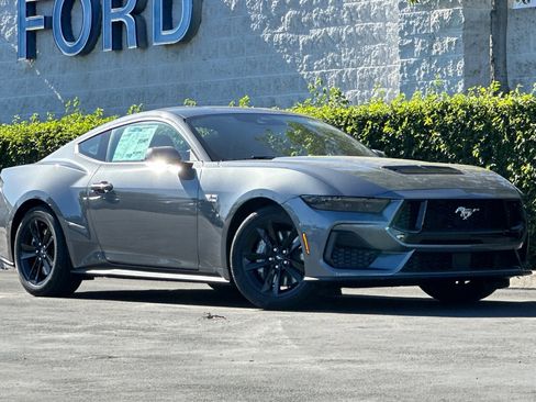 New 2026 Ford Mustang GT image 2