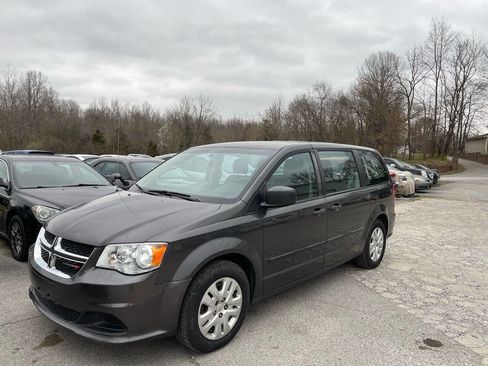 Used 2016 Dodge Grand Caravan American Value Package image 2