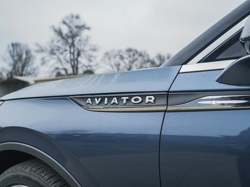 Used 2020 Lincoln Aviator Reserve w/ Equipment Group 201A image 35