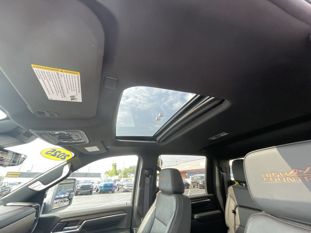 Certified 2025 Chevrolet Silverado 2500 High Country w/ High Country Premium Package AWD/4WD image 19