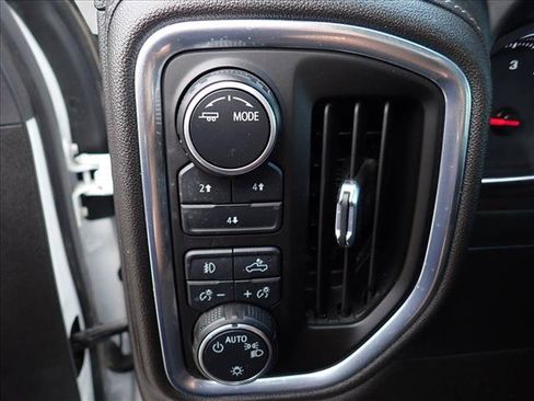 Used 2023 Chevrolet Silverado 2500 LT w/ Convenience Package AWD/4WD image 16
