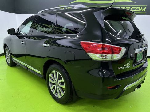 Used 2016 Nissan Pathfinder SL w/ SL Premium Package AWD/4WD image 7
