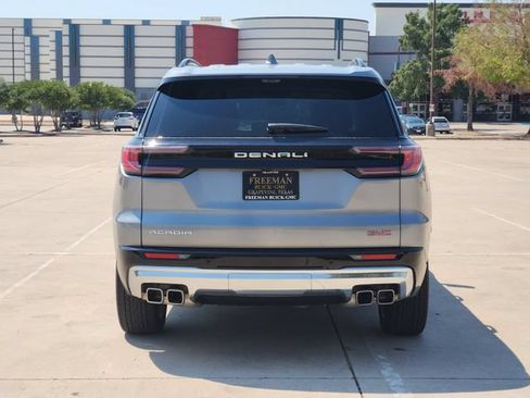 Used 2024 GMC Acadia Denali w/ Super Cruise Package FWD image 6