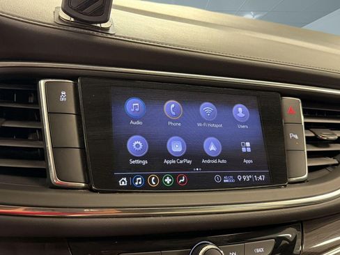 Used 2020 Buick Enclave Essence FWD image 23
