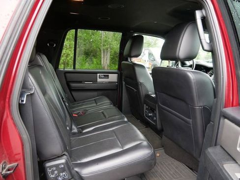 Used 2015 Ford Expedition EL XLT w/ Equipment Group 202A AWD/4WD image 9