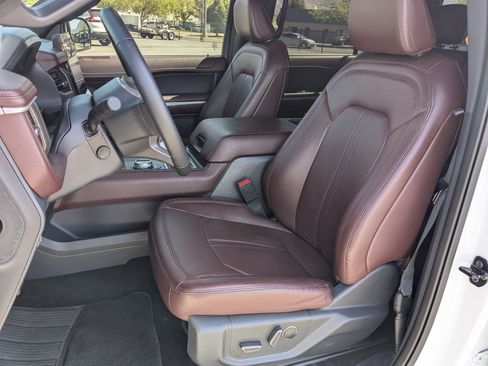 Used 2022 Ford Expedition Max Limited AWD/4WD image 28
