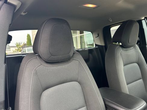 Used 2022 Chevrolet Colorado LT w/ Fleet Safety Package RWD image 14