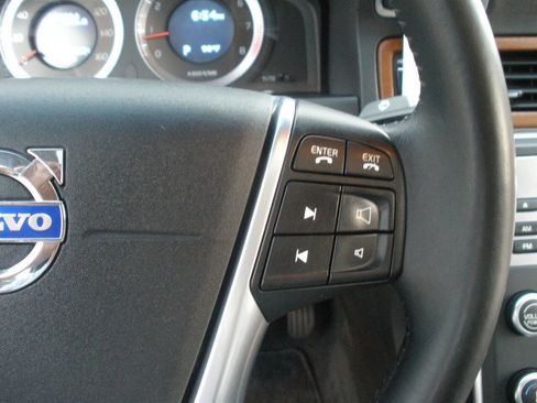 Used 2010 Volvo S80 3.2 image 36