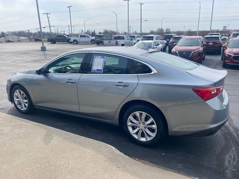 Used 2025 Chevrolet Malibu LT FWD image 4