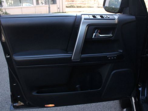 Used 2018 Toyota 4Runner Limited image 15