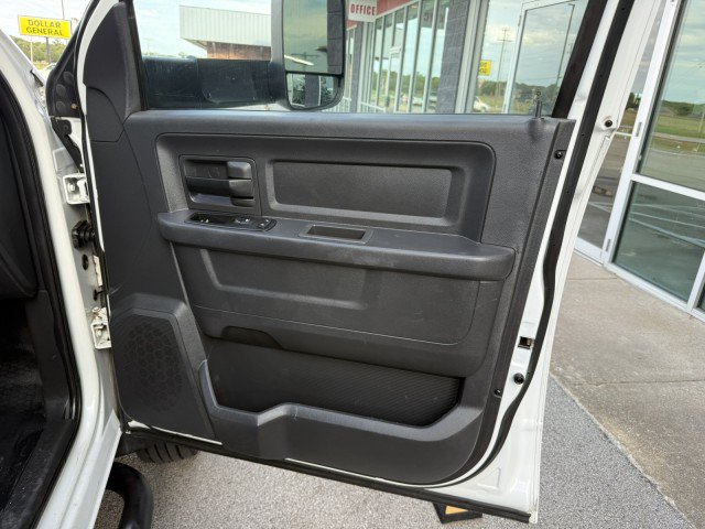 Used 2012 RAM 5500 4x4 Crew Cab w/ ST Decor Group image 26