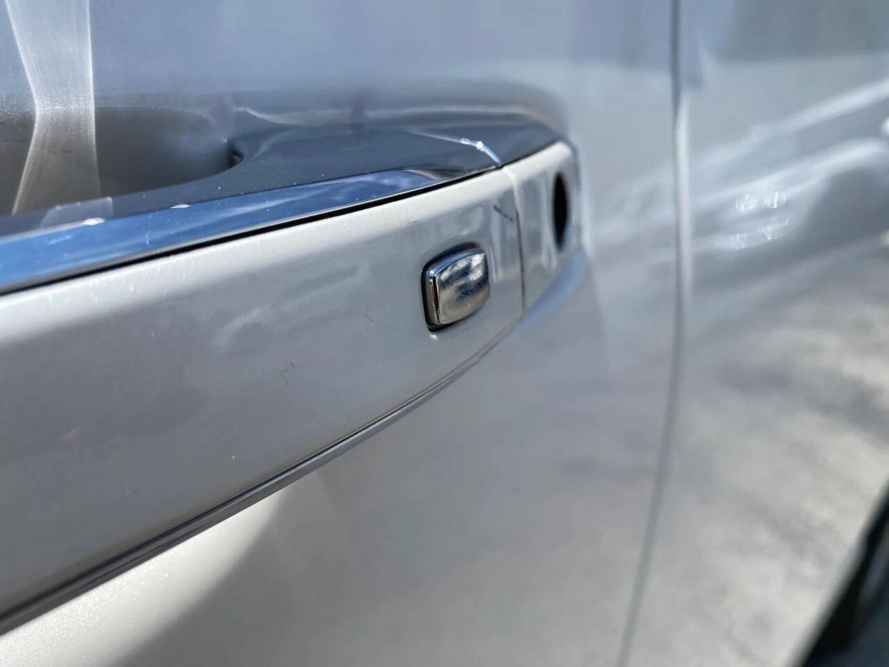 Used 2021 GMC Yukon Denali AWD/4WD image 30