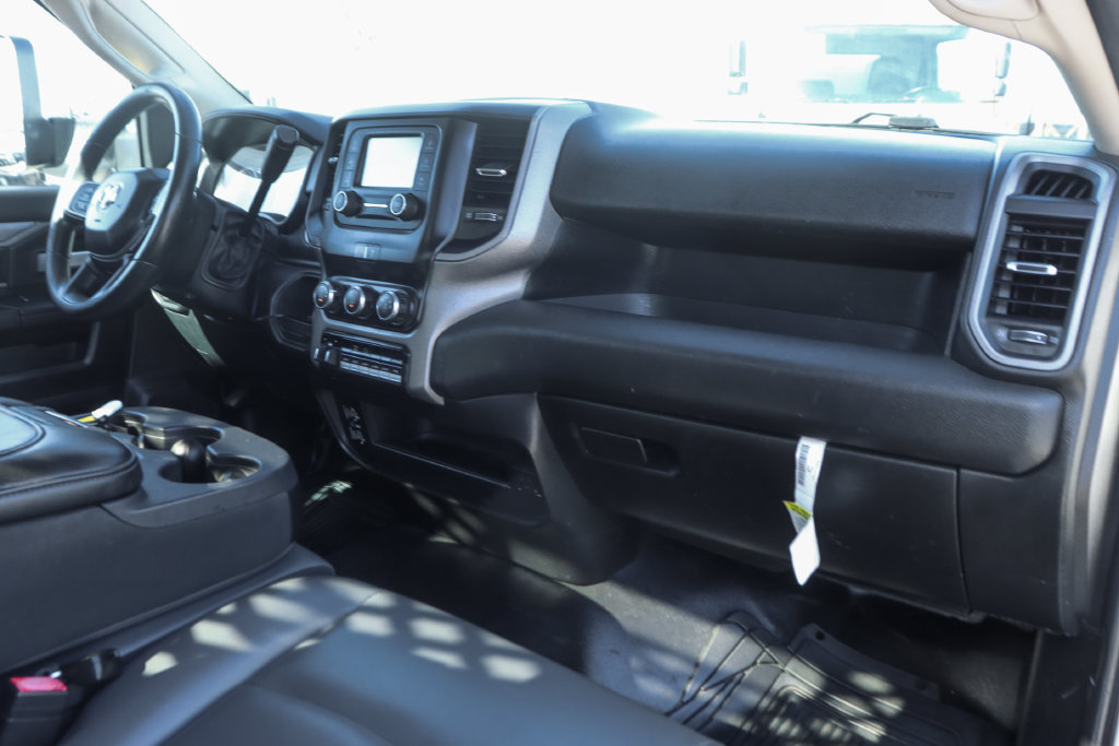 Used 2019 RAM 5500 Tradesman RWD image 30