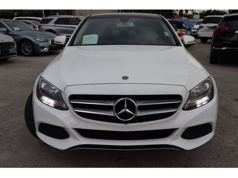 Used 2018 Mercedes-Benz C 300 4MATIC Sedan image 16