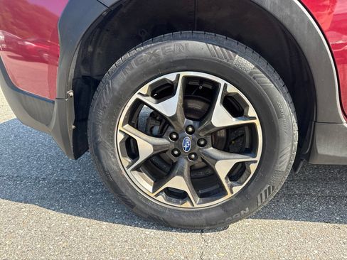 Used 2019 Subaru Crosstrek 2.0i Premium AWD/4WD image 9