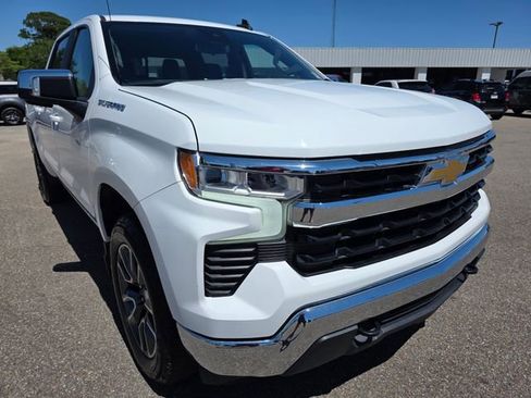Used 2023 Chevrolet Silverado 1500 LT w/ All Star Edition Plus RWD image 2