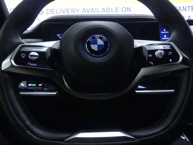 Used 2023 BMW i7 xDrive60 AWD/4WD image 22