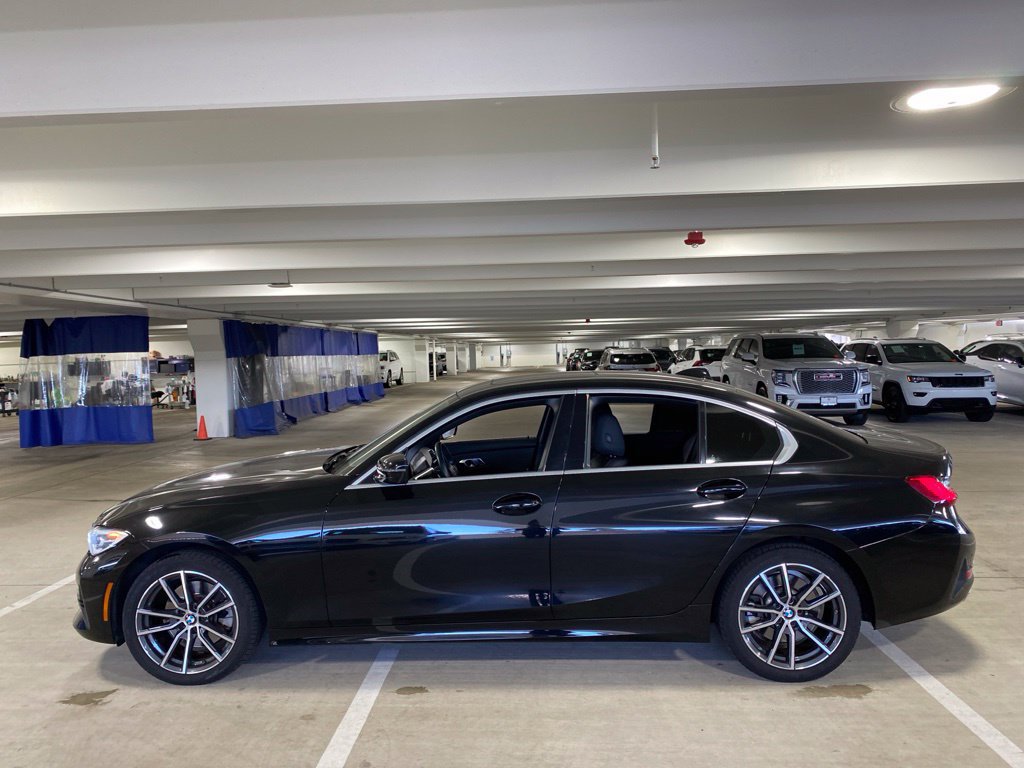 Used 2021 BMW 330i xDrive Sedan w/ Convenience Package AWD/4WD image 2