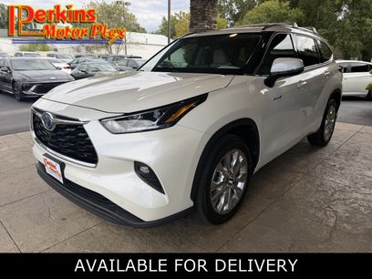 Used 2021 Toyota Highlander Limited