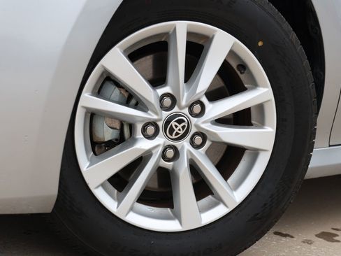 Used 2025 Toyota Camry LE AWD/4WD image 14