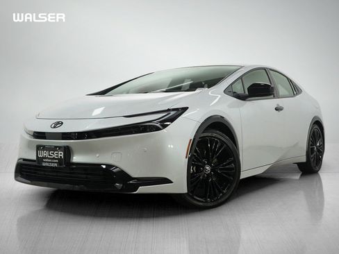 Used 2026 Toyota Prius Plug-In Hybrid image 1