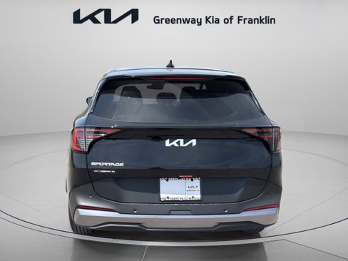 New 2026 Kia Sportage LX w/ LX Convenience Package FWD image 6