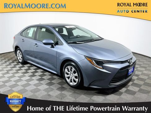 Certified 2025 Toyota Corolla LE FWD image 1