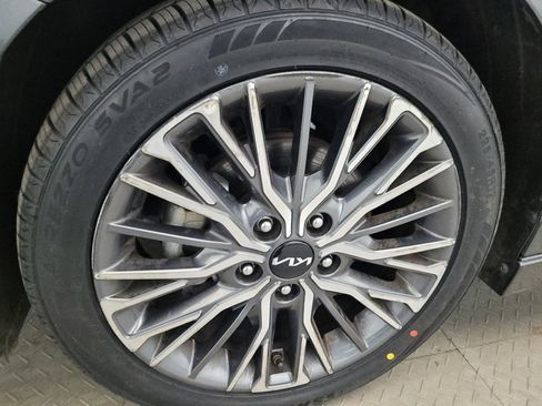 Used 2023 Kia Forte GT-Line w/ GT-Line Technology Package FWD image 31