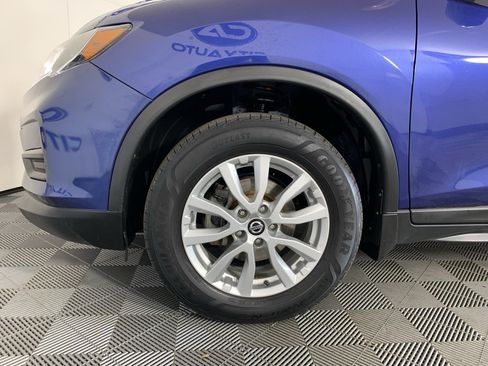 Used 2020 Nissan Rogue S w/ Special Edition Package AWD/4WD image 11