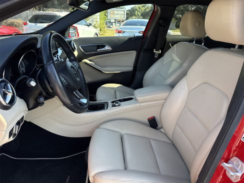 Used 2016 Mercedes-Benz GLA 250 GLA 250 image 10